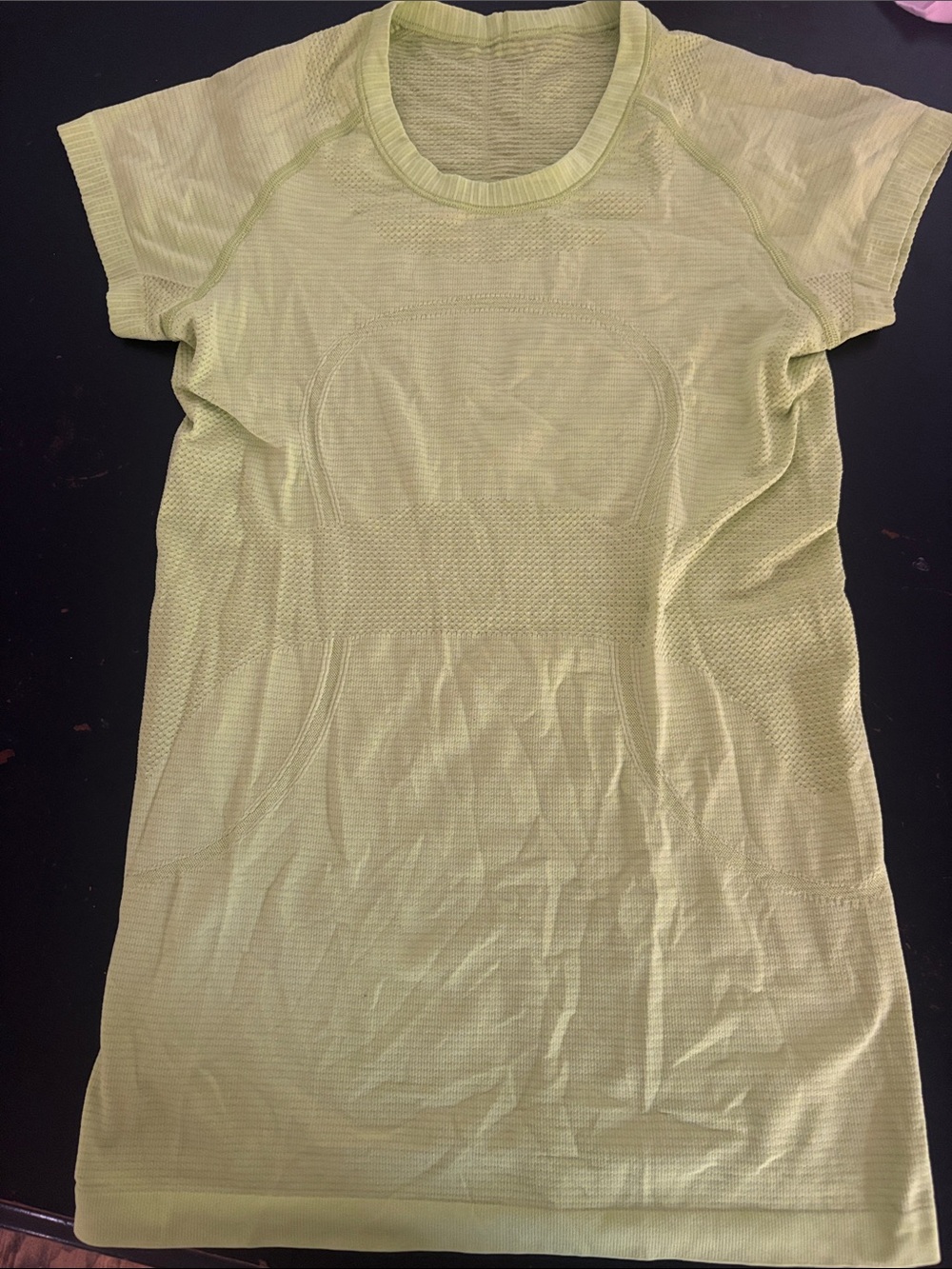 Lululemon top